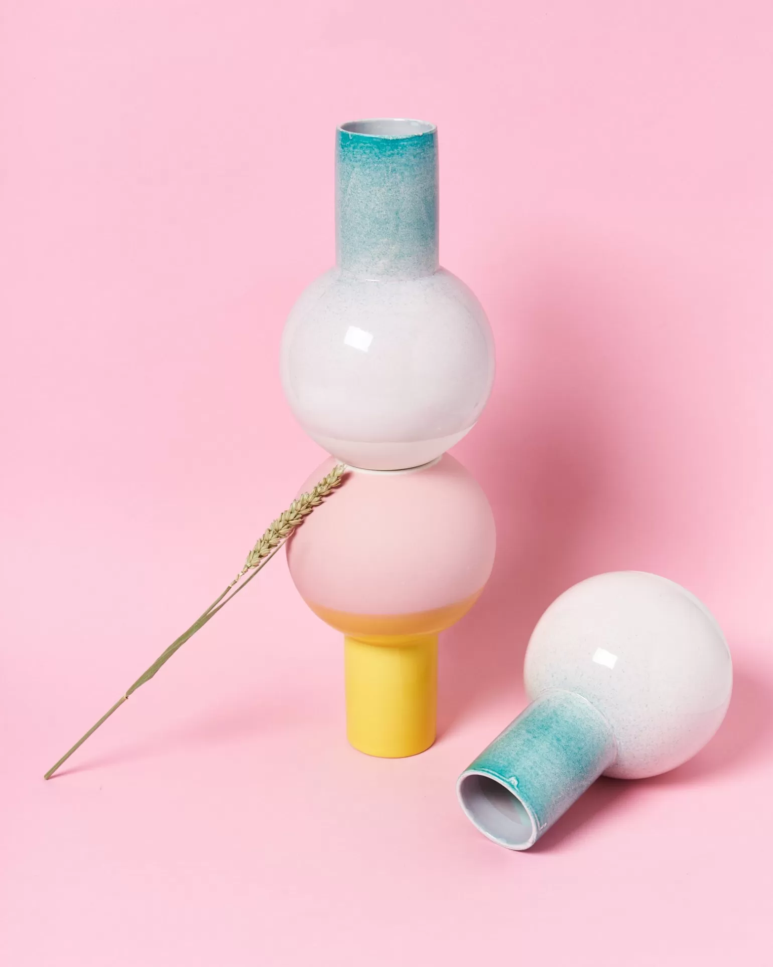 bola_vase_m__yellow_rose_3.webp New Motel a Miio Bola Vase M - yellow rose