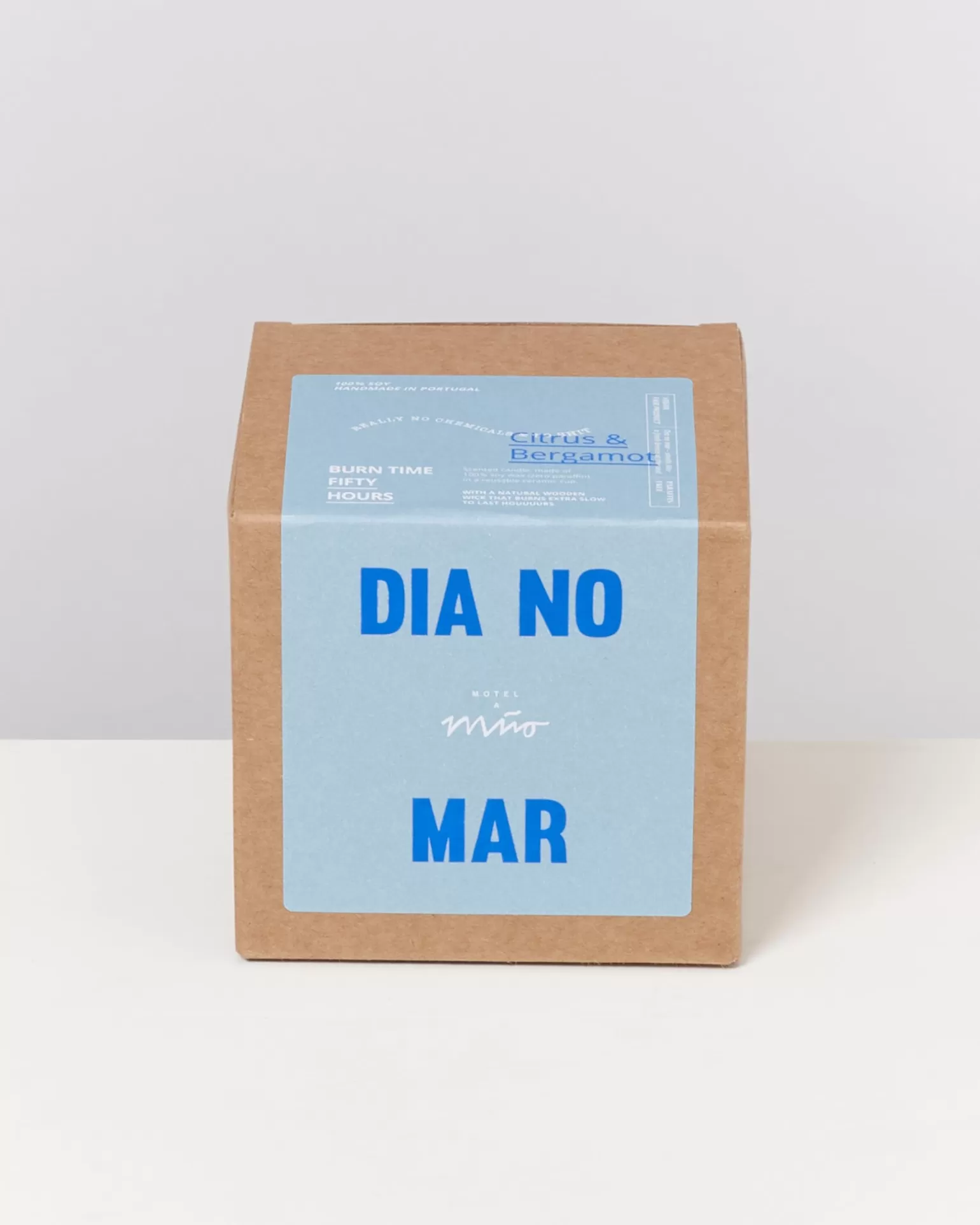 coimbra__scented_candle_dia_no_mar_greyblue_3.webp Store Motel a Miio Coimbra - Scented Candle "Dia No Mar" Greyblue graublau