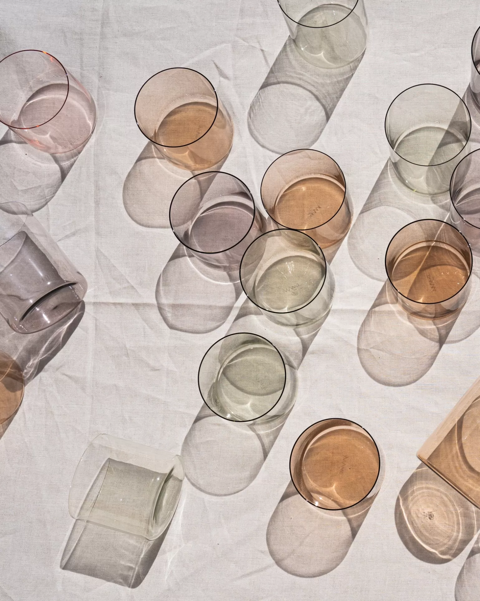 joia__glass_small_classic_4.webp Hot Motel a Miio Joia - Glass Small Classic transparent