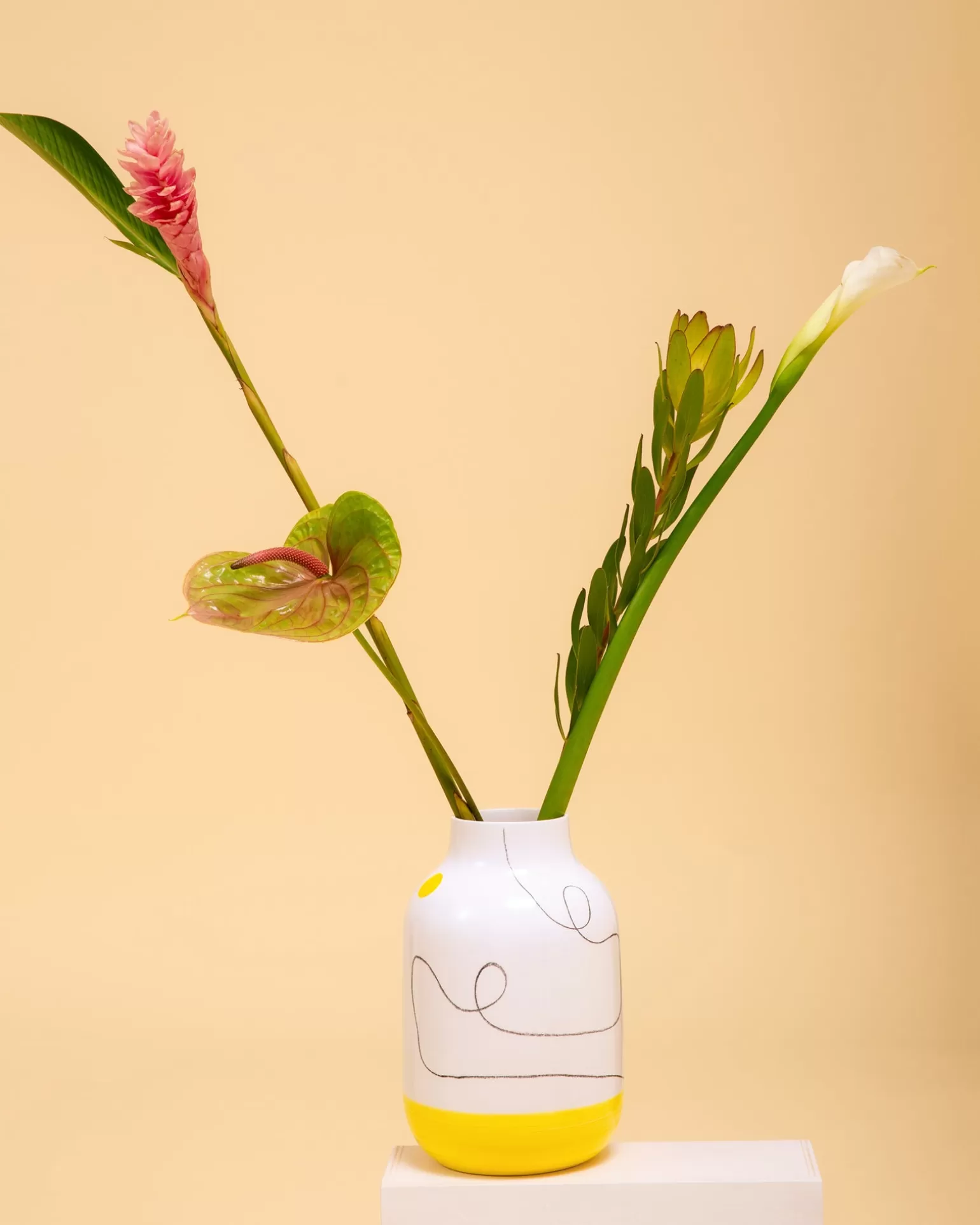 nuno_vase_l__arts_white_2.webp Sale Motel a Miio Nuno Vase L - Arts white