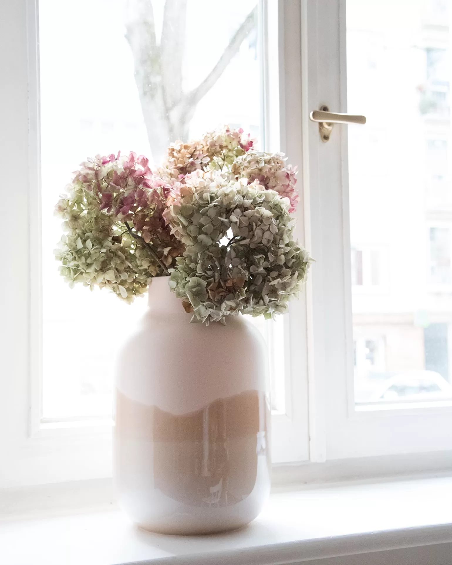 nuno_vase_l__sand_2.webp New Motel a Miio Nuno Vase L - sand