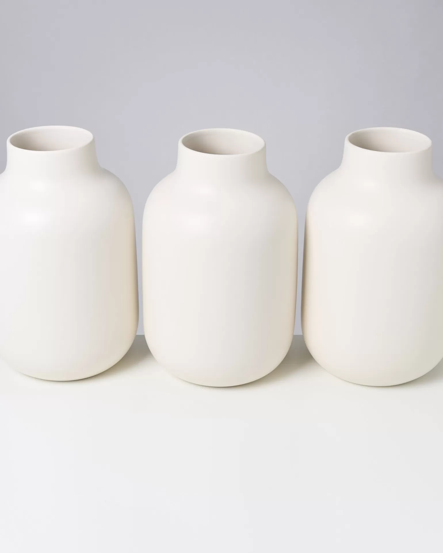 nuno_vase_l__sand_matt_2.webp Fashion Motel a Miio Nuno Vase L - sand matt