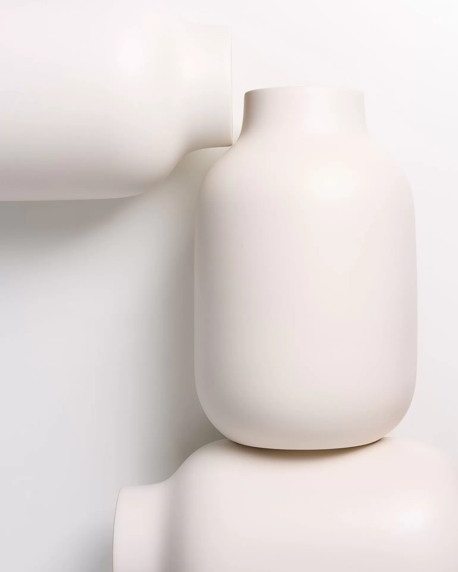 nuno_vase_l__sand_matt_5.webp Fashion Motel a Miio Nuno Vase L - sand matt