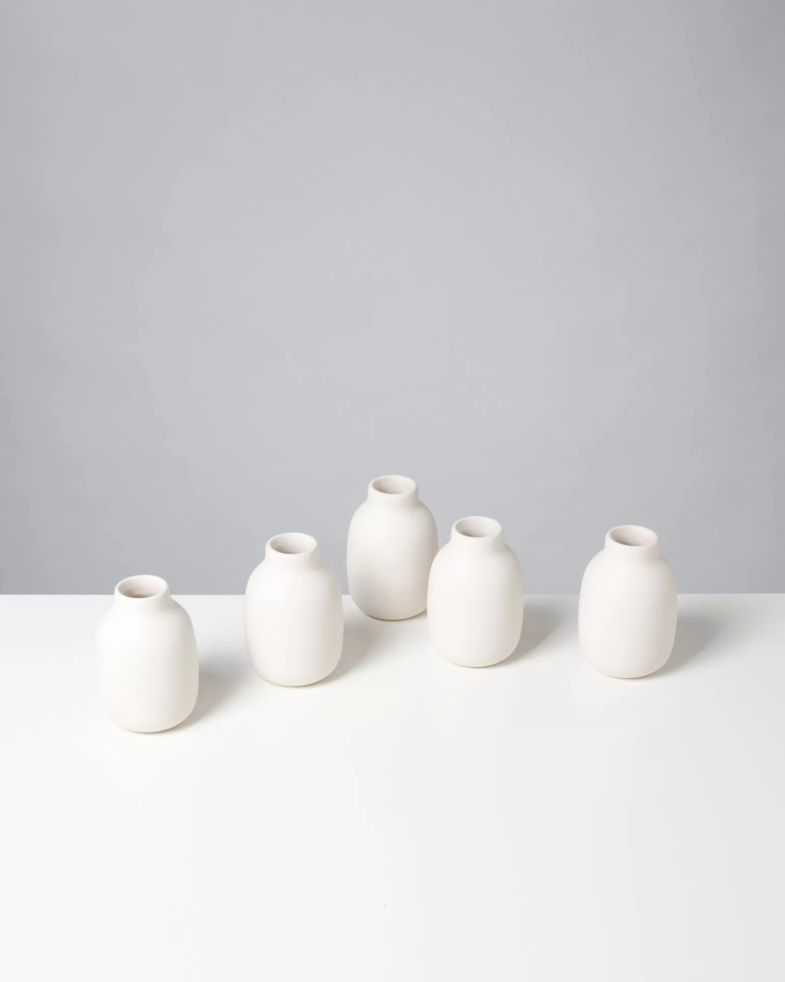 nuno_vase_s_sand_matt_3.webp New Motel a Miio Nuno Vase S Sand Matt sand matt